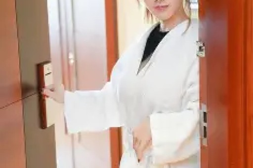 一首歌狂赚1亿买5辆豪车如今卖房卖车负债广东雨神经历了什么